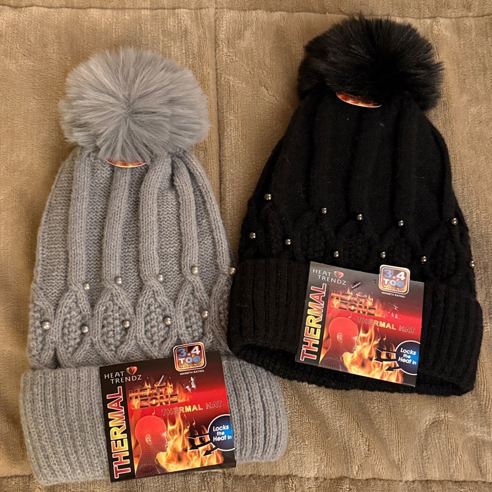 Women's Thermal Pom-Pom Beanie Set - Gray and Black